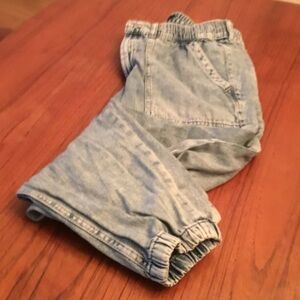 Light wash gap denim joggers
